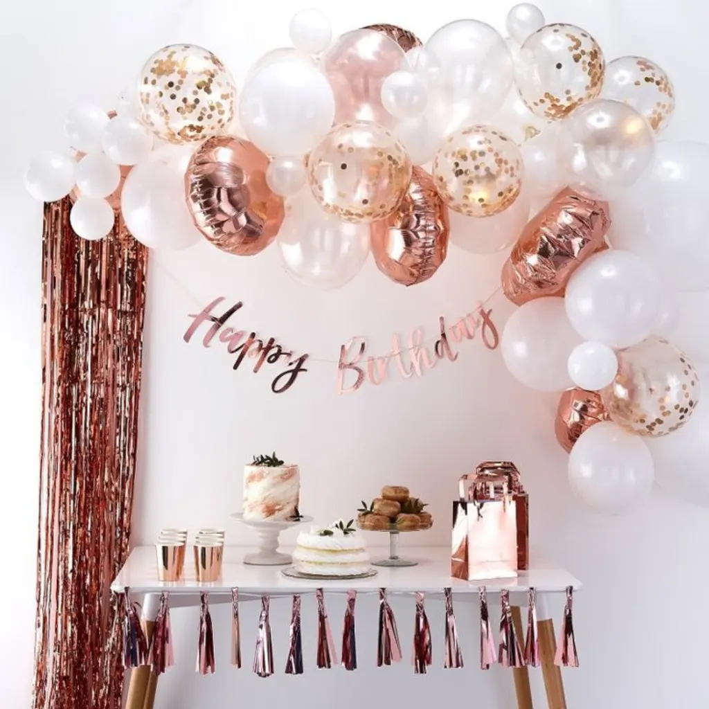 Sur Pinterest Guirlande de ballons rose gold à monter