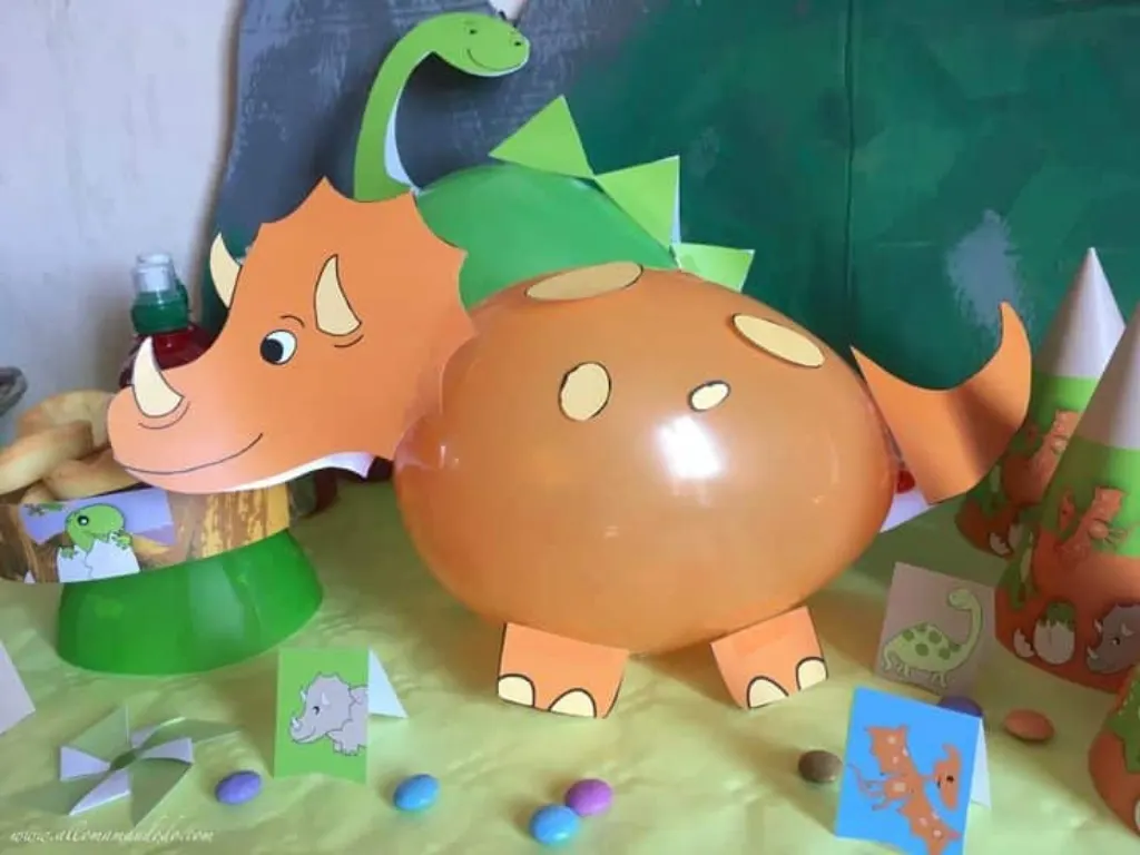 Sur Pinterest Ma déco d’Anniversaire dinosaure! (PtitePomme 6 ans!) + Printable