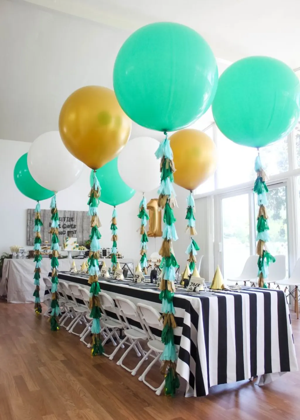 Sur Pinterest Geometric First Birthday