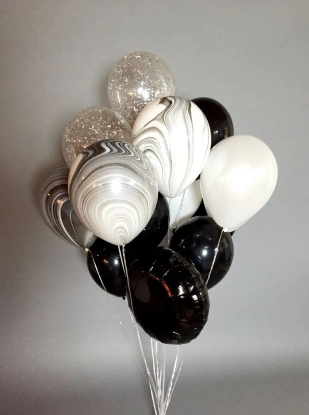 Sur Pinterest Géant noir et blanc ballon Bouquet | Confettis ballons | Noir et blanc