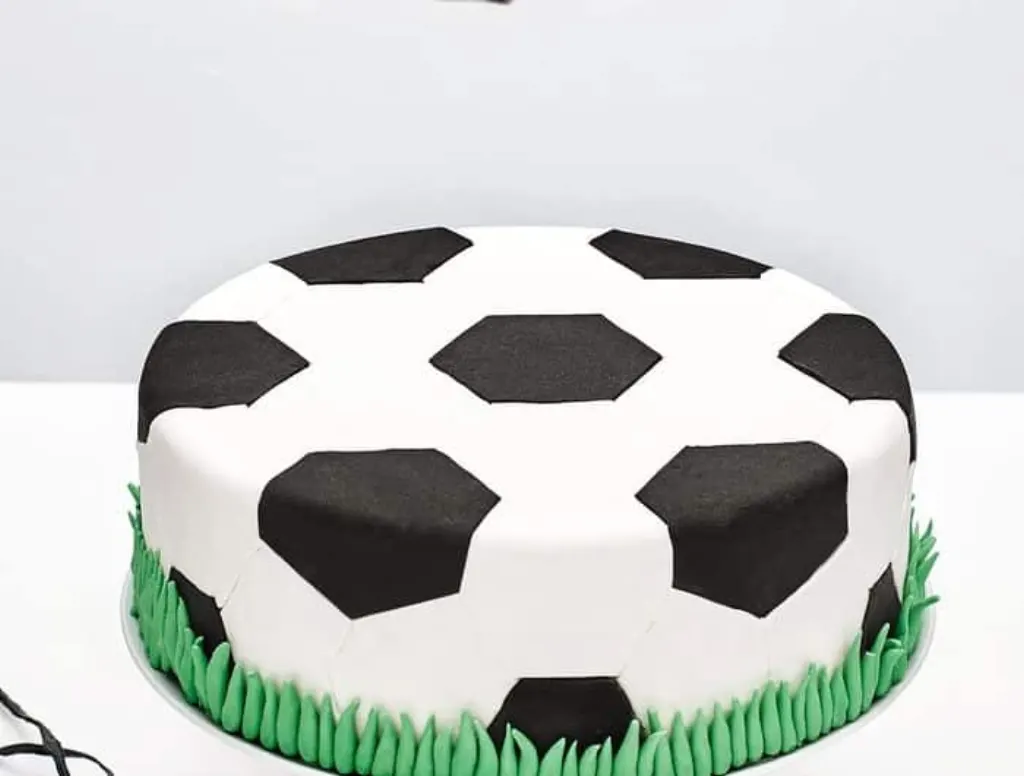 Sur Pinterest ▷ 1001 + idées pour une décoration originale de gâteau d’anniversaire