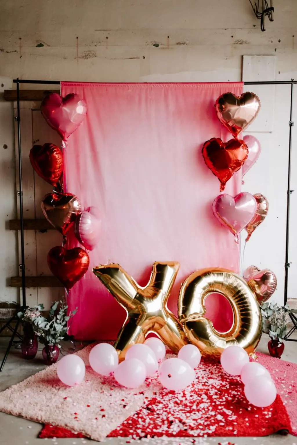 Sur Pinterest This Modern Valentine’s Elopement Inspiration is for the Coolest of