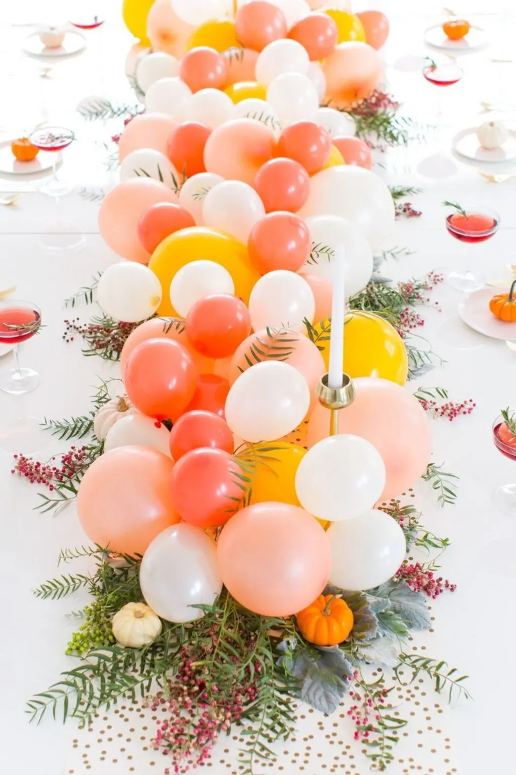 Sur Pinterest 15 Ways to Decorate a Table with Balloons