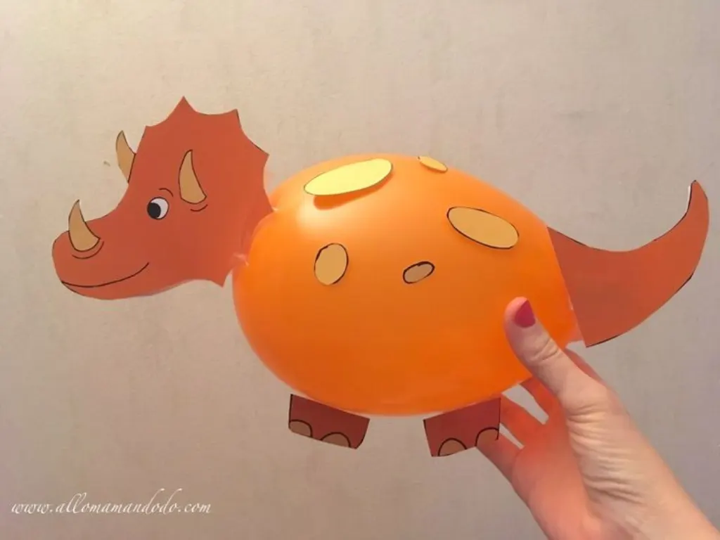 Sur Pinterest Ma déco d’Anniversaire dinosaure! (PtitePomme 6 ans!) + Printable