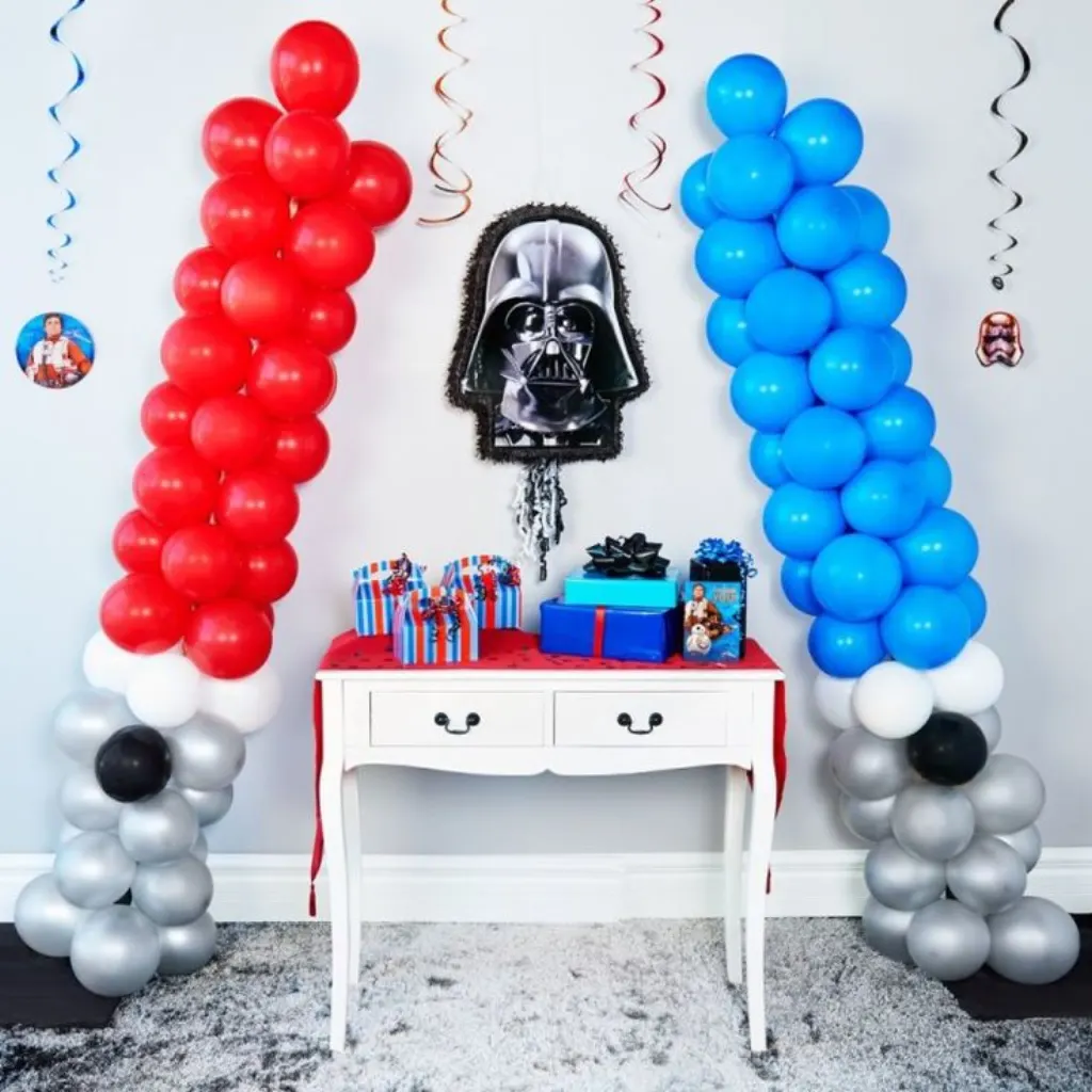 Sur Pinterest How to Make These Totally Awesome DIY Star Wars Party Balloon