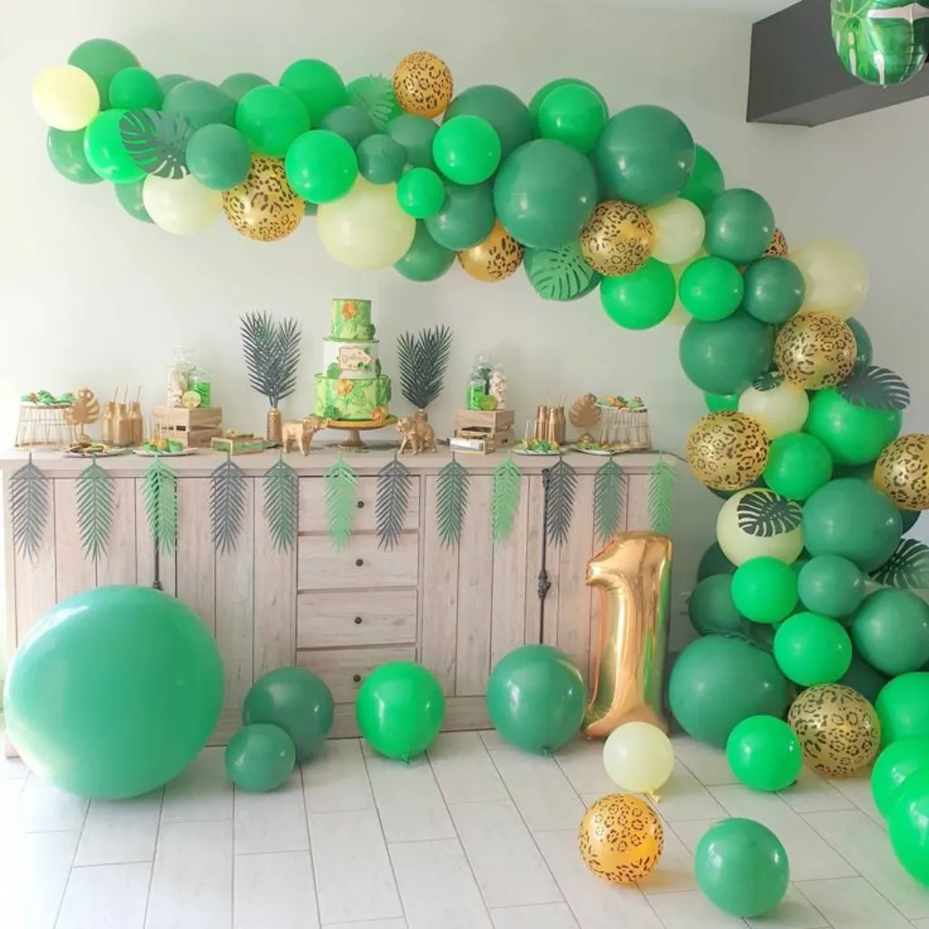 Sur Pinterest Jungle Party Vert et Doré