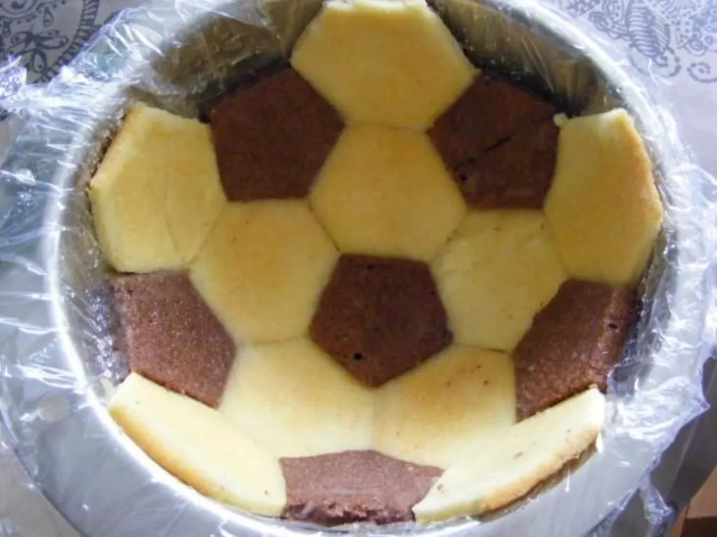 Sur Pinterest Gâteau « ballon de foot »