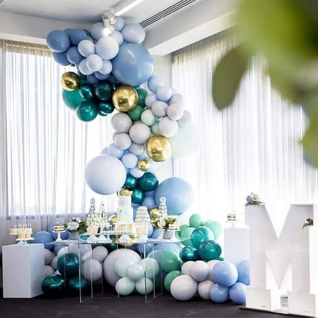 Sur Pinterest boutiqueballoonsmelbourne on Instagram: “Beautiful shades of blue and