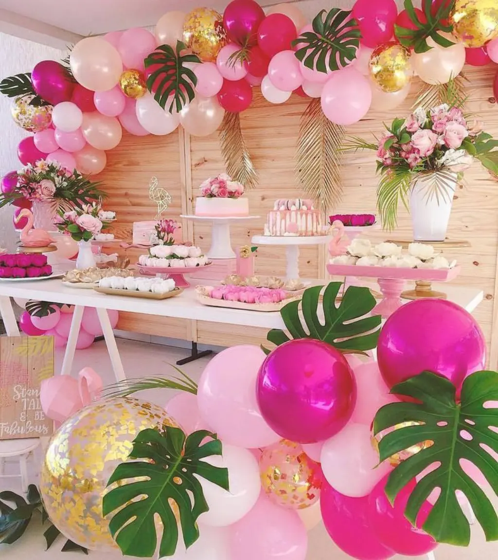 Sur Pinterest 1,650 Likes, 62 Comments – Cake Topper Donut Wall Hire