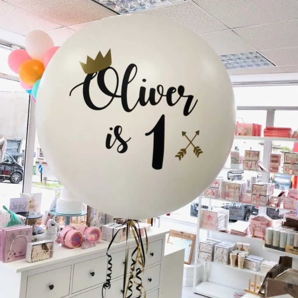 Sur Pinterest Gros ballon pour premier anniversaire