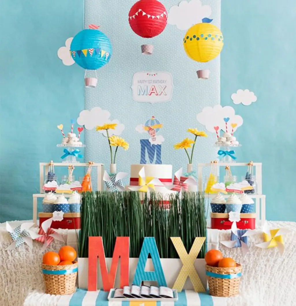 Sur Pinterest Premier anniversaire montgolfière : un thème adorable