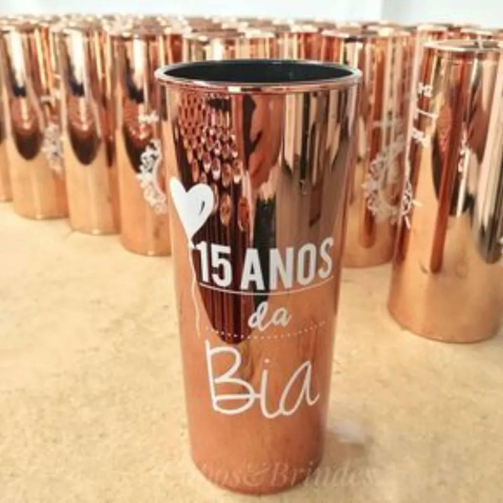 Sur Pinterest Copo rosé com interno preto #15anos #debutante #festade15anos