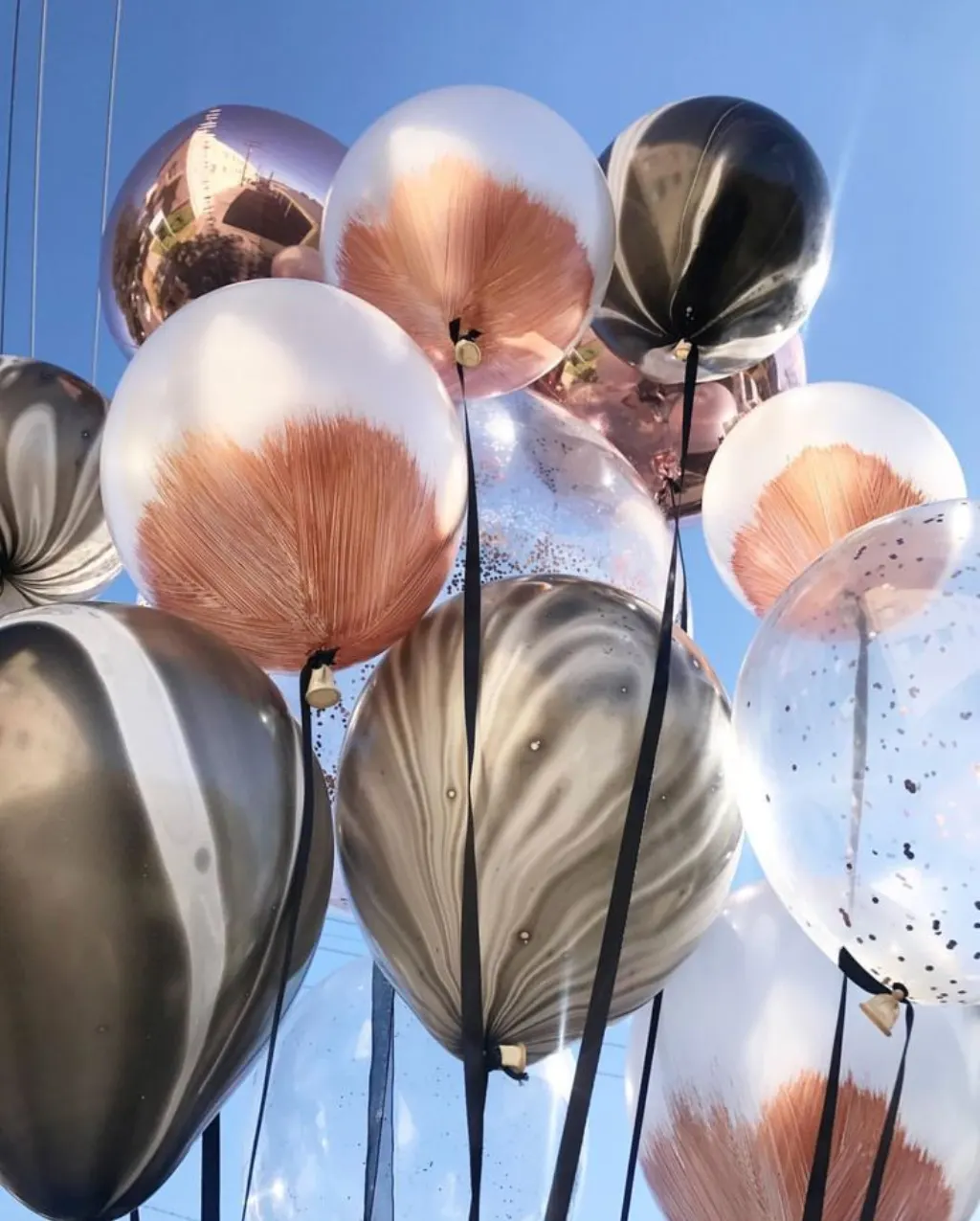 Sur Pinterest Balloon decor! #party #decor #balloons