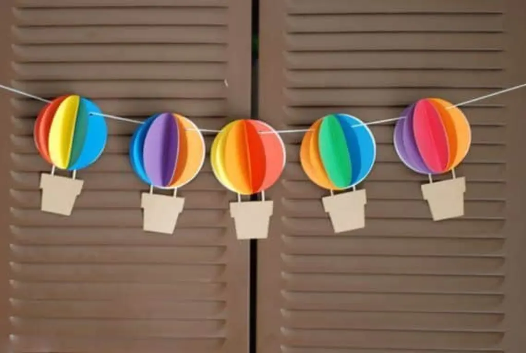 Sur Pinterest 3D Hot Air Balloon Banner Up Up And Away From Postscripts On Etsy –
