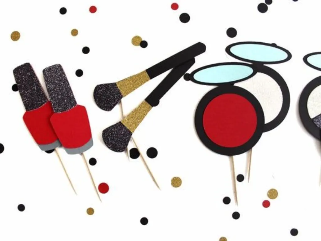 Sur Pinterest Makeup Cupcake Toppers | Makeup Cupcake Picks | Lipstick Cupcake